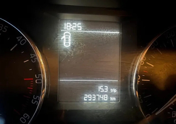 Skoda Octavia cena 31000 przebieg: 293000, rok produkcji 2016 z Warszawa małe 56